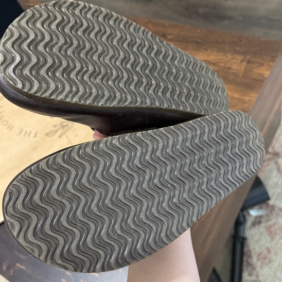 Brown Leather Slip-On Shoes - Picture 3 of 3